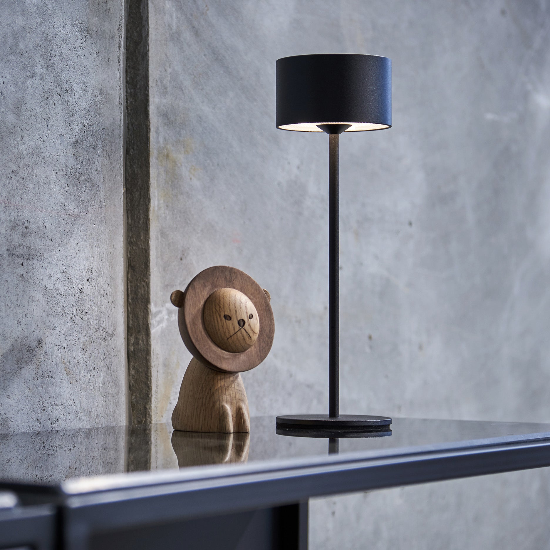 Flare LED Tischlampe